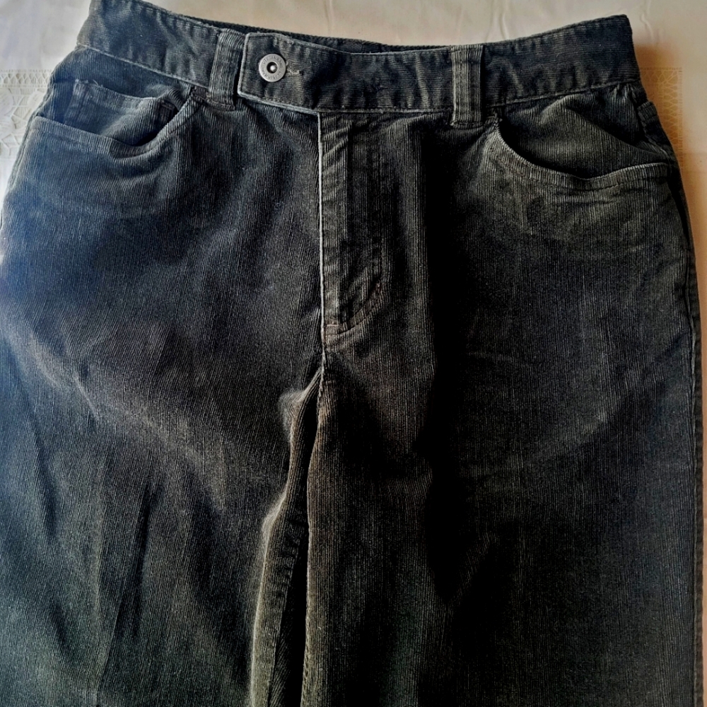 Liz Claiborne lizwear corduroy jeans